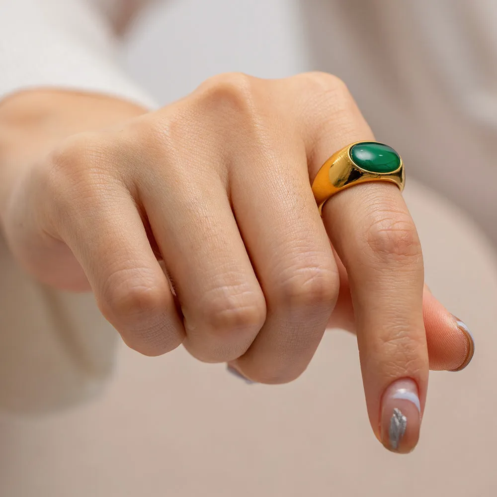 18K Gold Exquisitely Inlaid Oval Natural Chrysoprase Versatile Ring