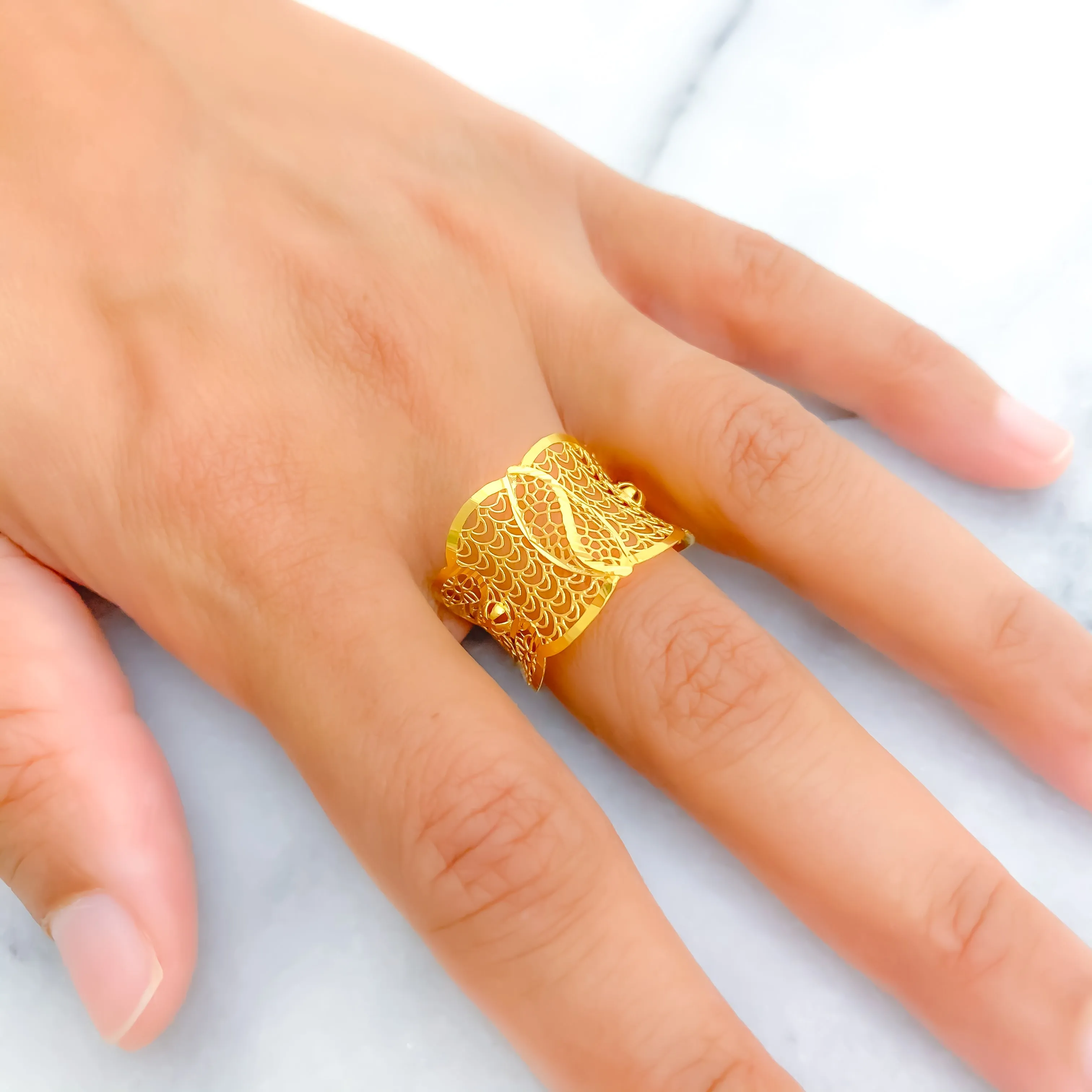 Artistic Netted 21k Gold Ring