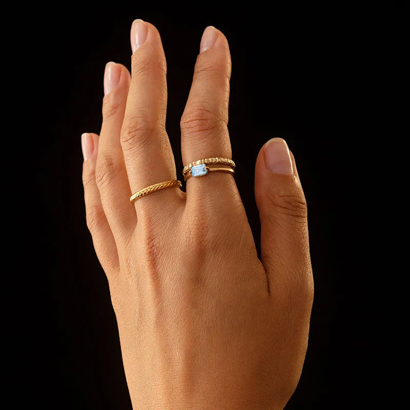 Baguette Ring, Aquamarine, 9kt Yellow Gold