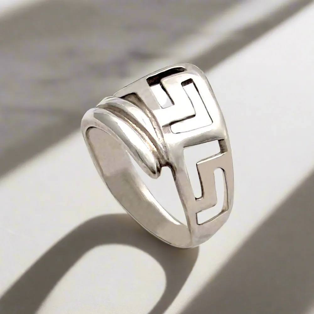 Greek Key Meander Ring in Sterling silver (DT-64)