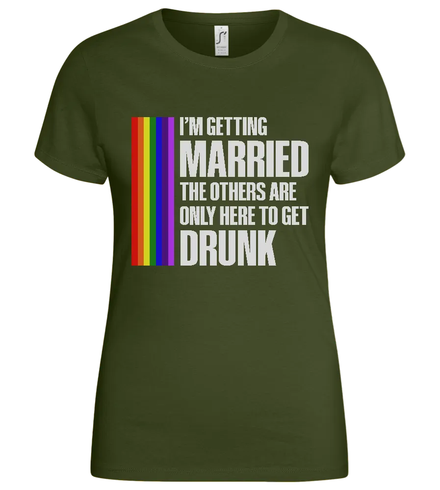 I'm Getting Married Design - Basic women's t-shirt