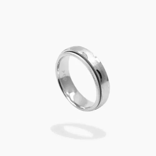 ZA Style Sterling Silver Fidget Ring - Discreet Anxiety Relief & Stylish Fidgeting